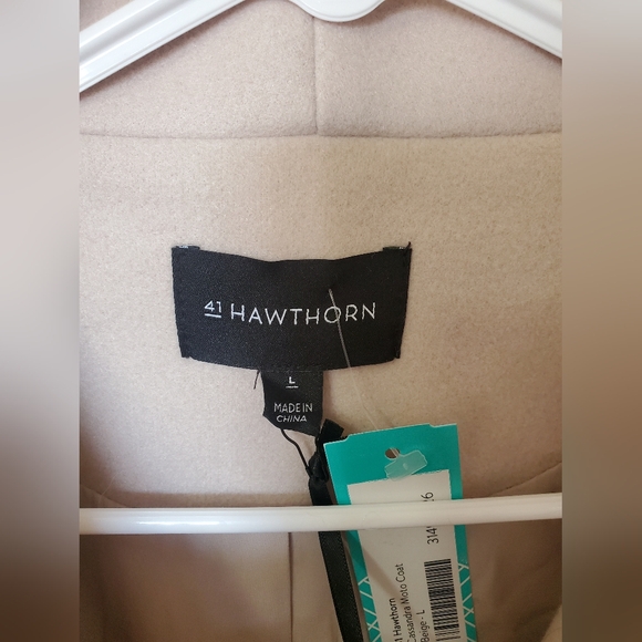 41 Hawthorn Elegant Cream Belted Women's Coat New With Tags! - Picture 3 of 5